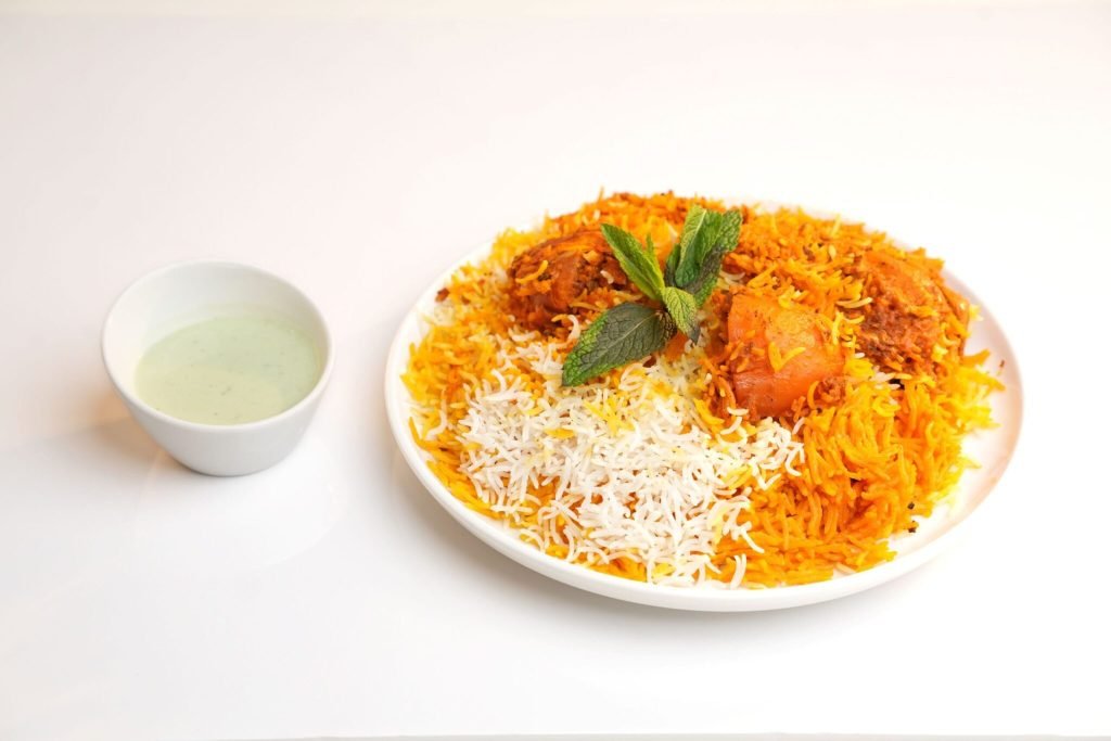 best pakistani chicken biryani in abu dhabi 